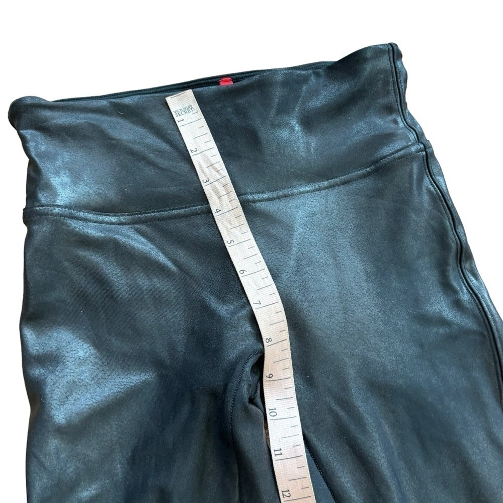 Spanx Faux Leather Leggings Women’s XS Black Shinning Slimming Minimalist Cozy - Picture 11 of 13
